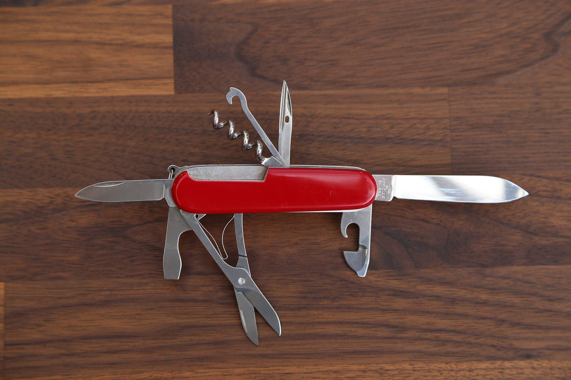 Schweizer-Taschenmesser schweizer-taschenmesser